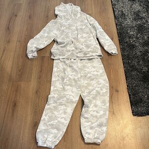 Camouflage Hoodie and Jogger Set​